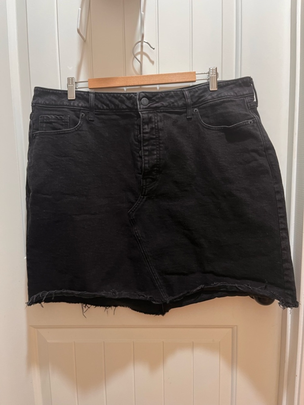 Old Navy Women's Plus Size Black Denim Skirt - 20
